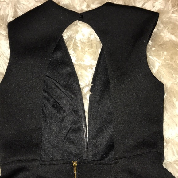 Little Black Plunge Dress - Picture 4 of 6